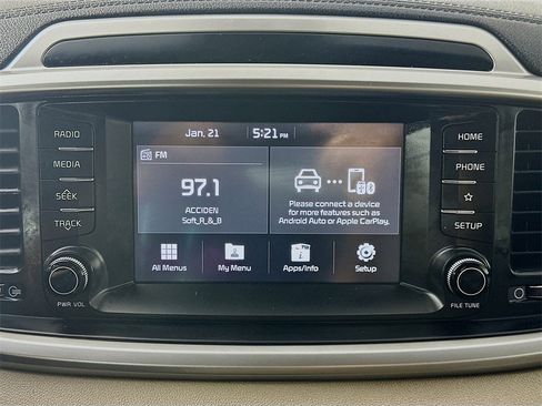 Used 2020 Kia Sorento EX image 17