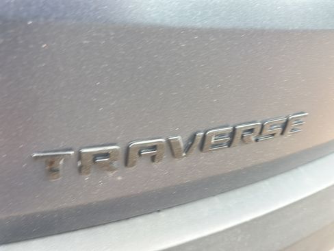 Used 2022 Chevrolet Traverse RS w/ LPO, Floor Liner Package FWD image 35