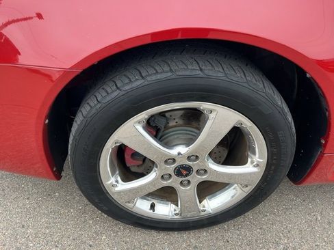 Used 2006 Pontiac Grand Prix GXP w/ Sun And Sound Package image 11