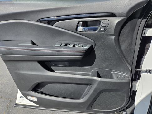 Used 2022 Honda Pilot Black Edition image 20