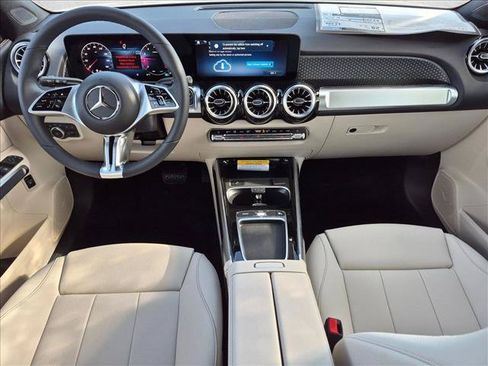 New 2026 Mercedes-Benz GLB 250 image 13