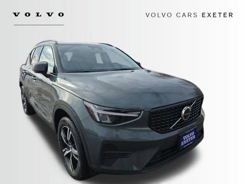 New 2026 Volvo XC40 B5 Core w/ Climate Package image 1