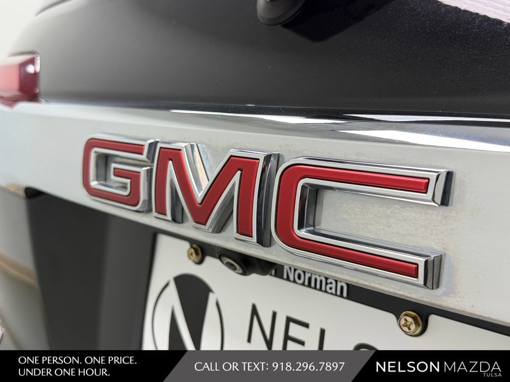 Used 2021 GMC Acadia Denali w/ Trailering Package FWD image 15