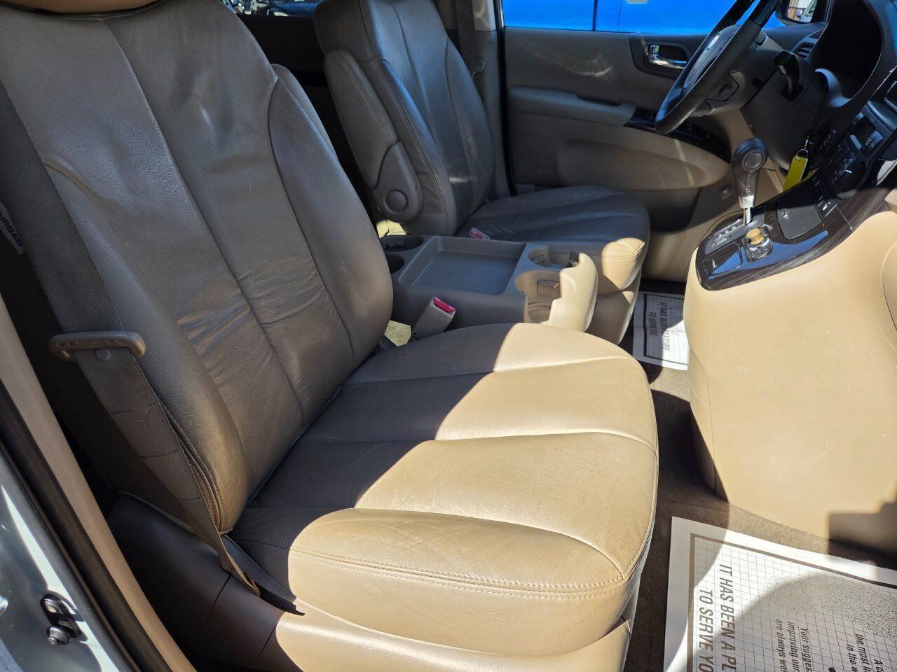 Used 2012 Kia Sedona EX w/ Luxury Pkg FWD image 30