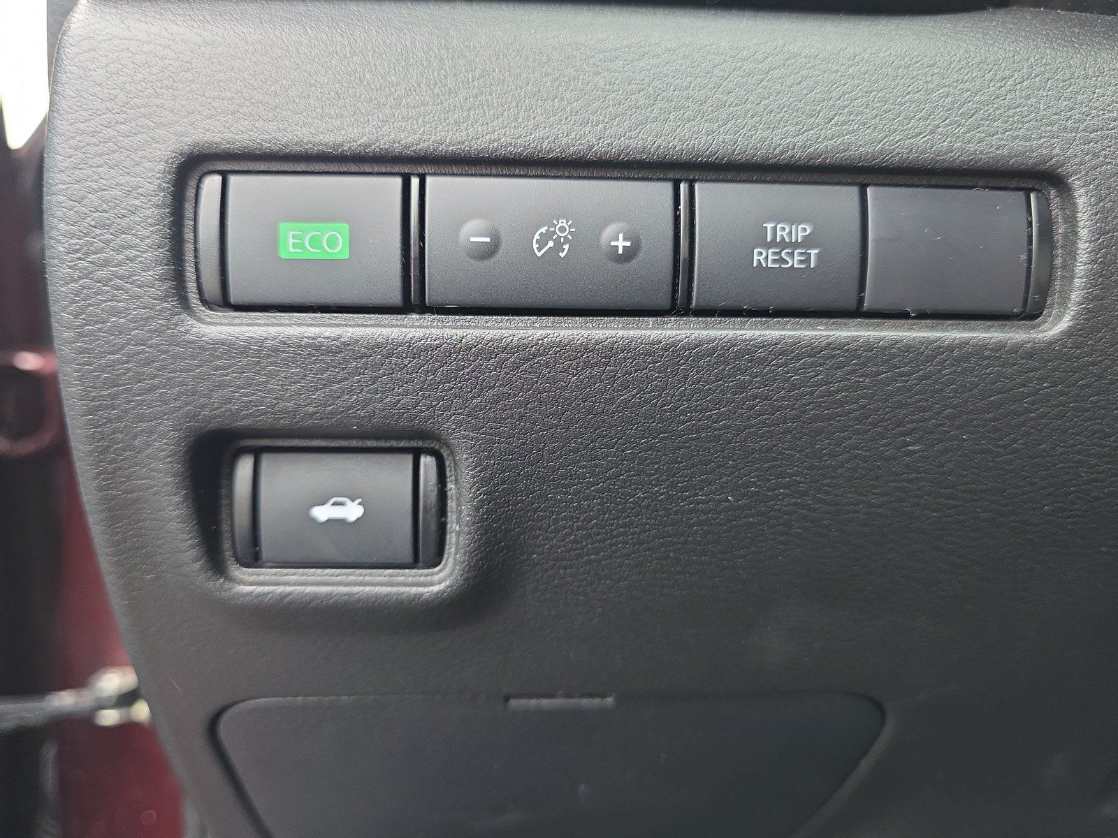Used 2024 Nissan Sentra SV FWD image 20