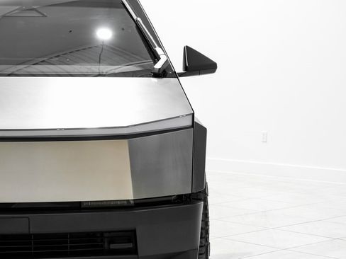 Used 2024 Tesla Cybertruck AWD Crew Cab image 49