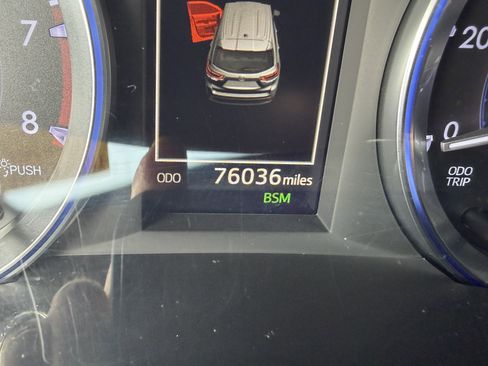 Used 2018 Toyota Highlander XLE FWD image 21