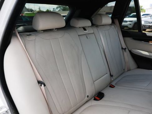 Used 2018 BMW X5 sDrive35i RWD image 17