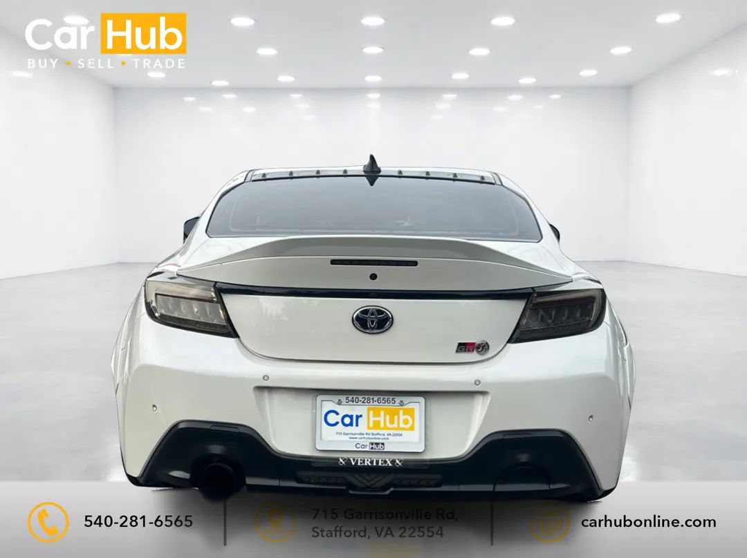 Used 2023 Toyota GR86 Premium w/ ALL Weather Mat Package (TMS) RWD image 5