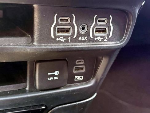 Certified 2022 Chrysler Pacifica Touring-L w/ S Appearance Package FWD image 30