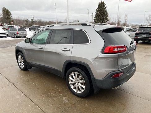 Certified 2016 Jeep Cherokee Limited image 4
