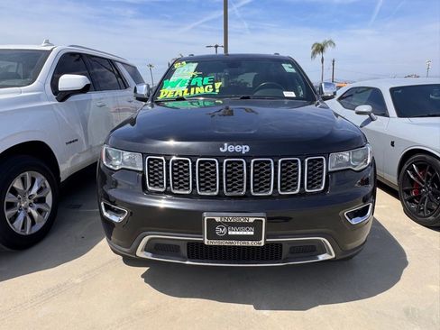 Used 2021 Jeep Grand Cherokee Limited image 2