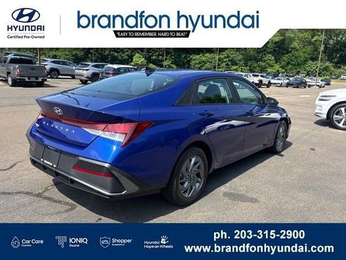 Used 2024 Hyundai Elantra SEL FWD image 6