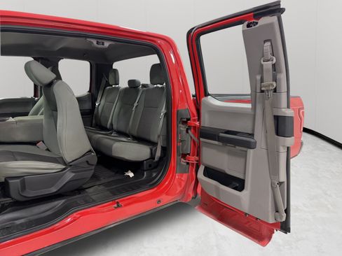 Used 2015 Ford F150 XL w/ Equipment Group 101A Mid RWD image 10