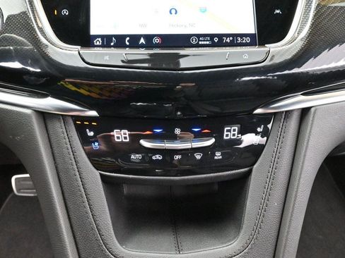 Certified 2024 Cadillac XT6 Sport AWD/4WD image 27