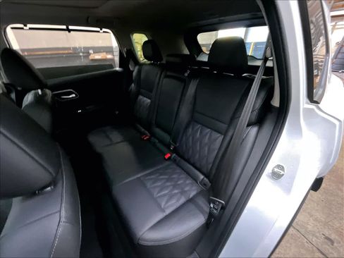 Used 2026 Nissan Rogue Platinum AWD/4WD image 28