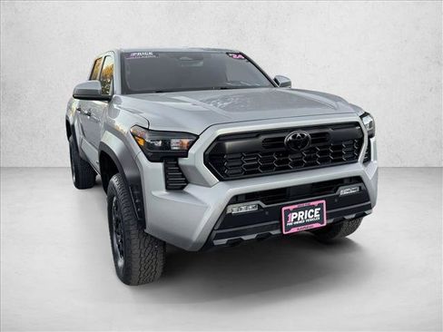 Used 2024 Toyota Tacoma TRD Off-Road image 3