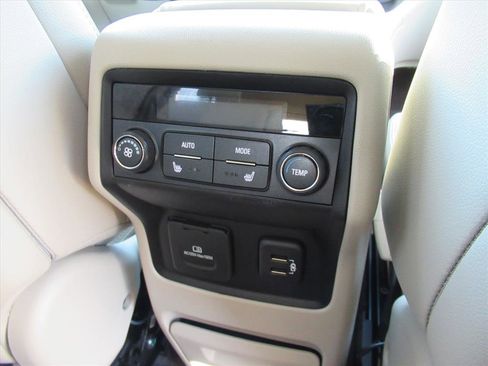 Used 2019 GMC Acadia Denali w/ Technology Package image 16