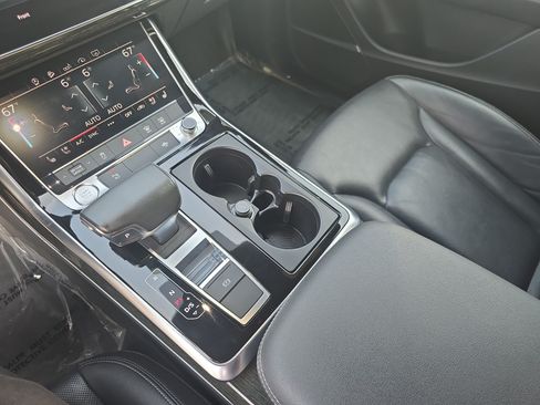 Used 2019 Audi Q8 Premium Plus w/ Premium Plus AWD/4WD image 21