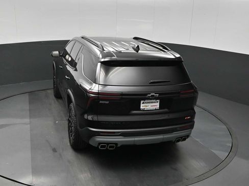 Used 2024 Chevrolet Traverse Z71 image 15