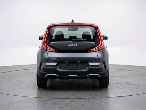 Used 2025 Kia Soul LX w/ LX Technology Package image 7