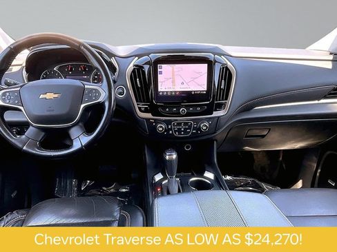 Used 2020 Chevrolet Traverse Premier FWD image 16