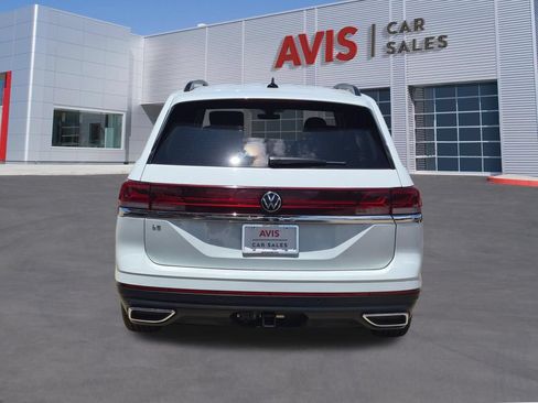 Used 2025 Volkswagen Atlas SE FWD image 7