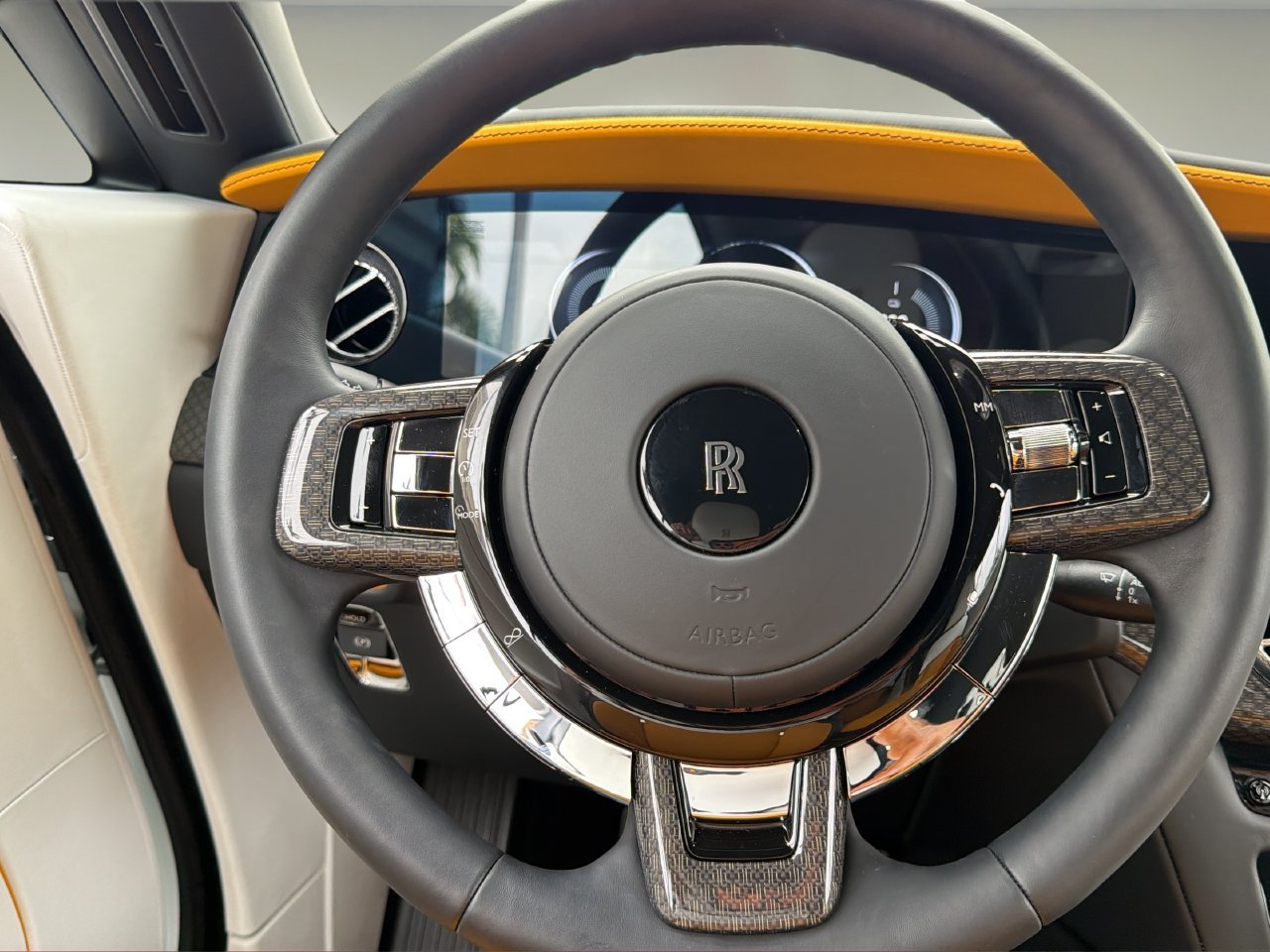Certified 2025 Rolls-Royce Spectre Black Badge AWD/4WD image 19