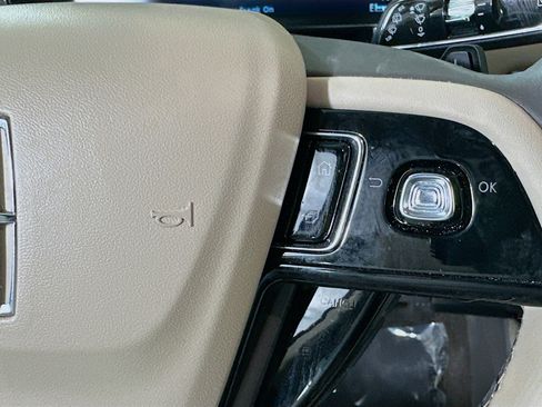 Used 2023 Lincoln Corsair FWD image 17