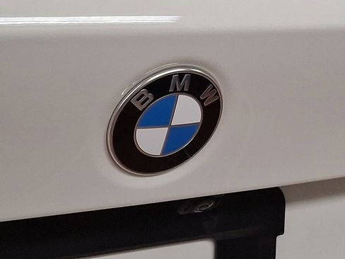 Used 2025 BMW 330i xDrive Sedan w/ Premium Package AWD/4WD image 30