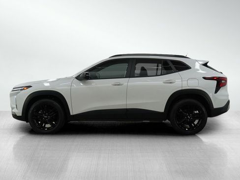 Used 2024 Chevrolet Trax ACTIV w/ Driver Confidence Package image 3