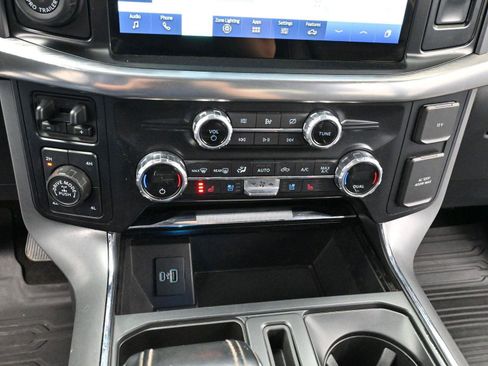 Used 2021 Ford F150 Lariat w/ Max Trailer Tow Package image 23