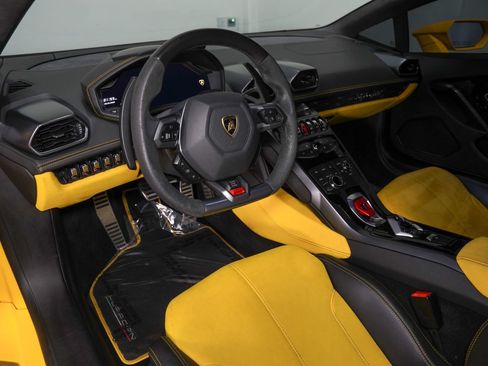Used 2015 Lamborghini Huracan LP 610-4 AWD/4WD image 10