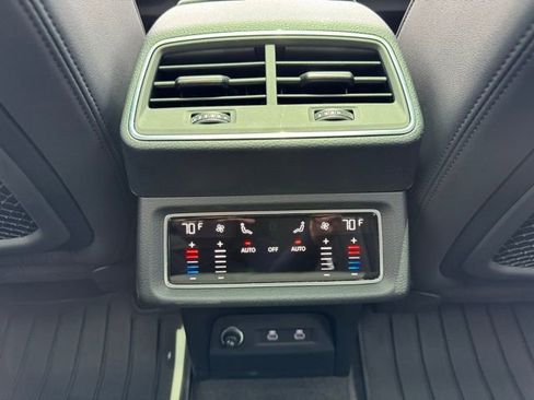 Used 2022 Audi e-tron Premium w/ Convenience Plus Package AWD/4WD image 41