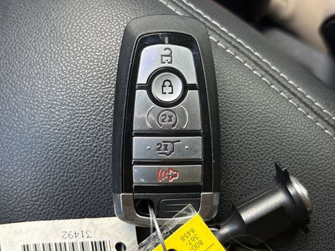 Used 2021 Ford Escape SEL FWD image 27