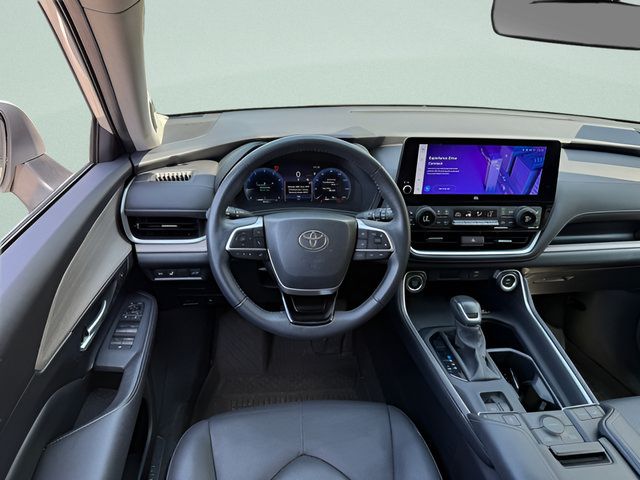 Used 2024 Toyota Grand Highlander AWD image 7