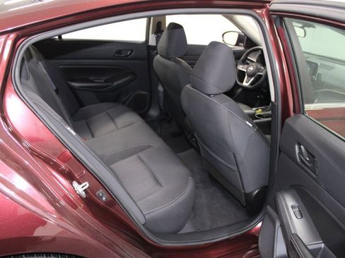 Used 2024 Nissan Altima 2.5 SV image 24