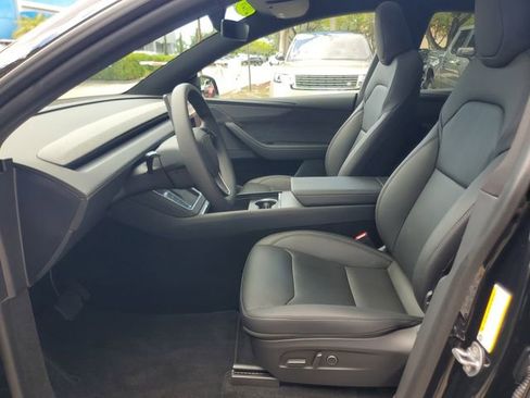Used 2026 Tesla Model Y 2WD image 18