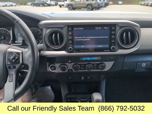 Used 2023 Toyota Tacoma SR5 AWD/4WD image 20