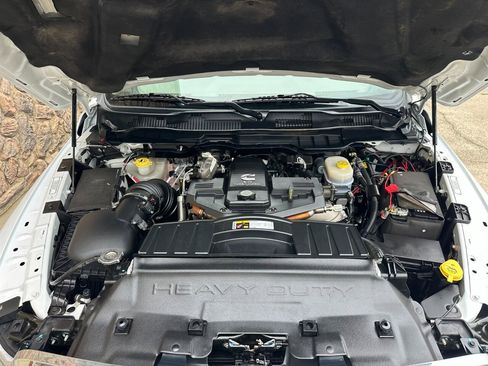 Used 2012 RAM 3500 ST w/ Chrome Appearance Group image 32