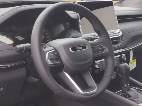 New 2026 Jeep Compass Latitude image 31