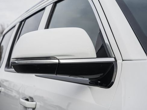 Used 2022 Jeep Wagoneer Series III w/ Premium Group I image 18