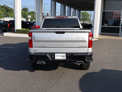 Used 2022 Chevrolet Silverado 1500 Custom Trail Boss AWD/4WD image 9