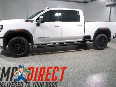 Used 2024 GMC Sierra 2500 AT4 w/ AT4 Preferred Package image 10
