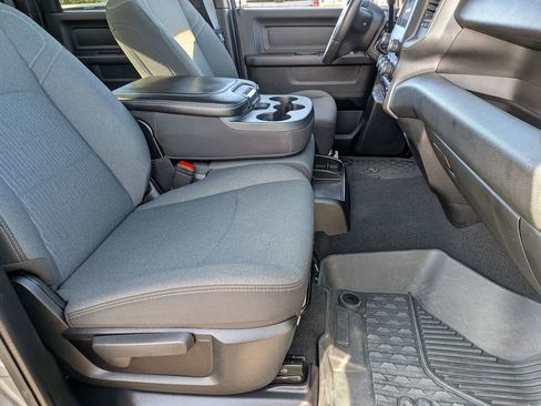 Used 2024 RAM 3500 Tradesman w/ Chrome Appearance Group image 20