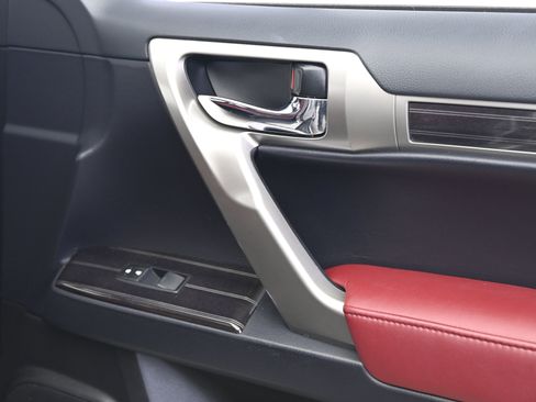 Used 2021 Lexus GX 460 Luxury w/ Accessory Package image 21