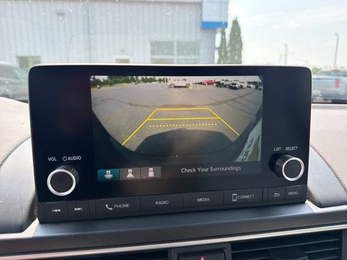 Used 2024 Honda Pilot LX image 24