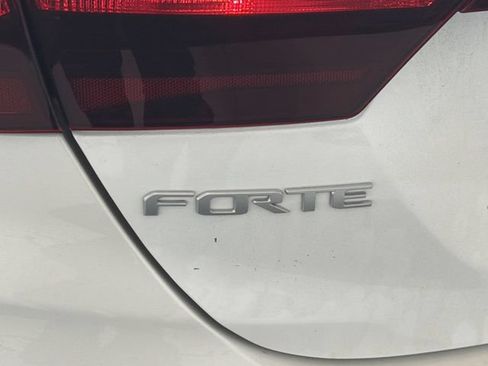 Used 2023 Kia Forte LXS FWD image 18