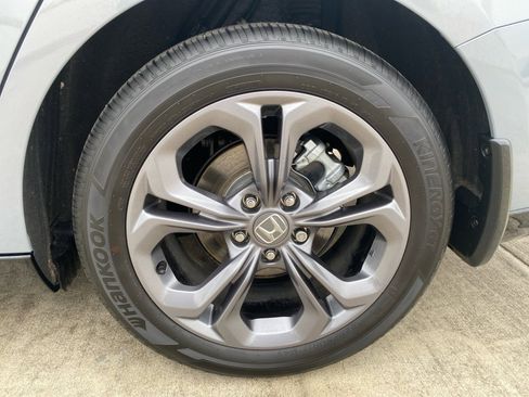 Certified 2025 Honda Accord EX-L image 25