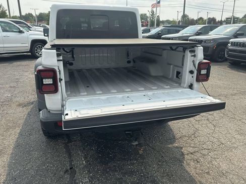 Used 2021 Jeep Gladiator Mojave AWD/4WD image 12